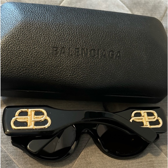 Preowned BALENCIAGA BB0070S 006 SUNGLASSES Good Condition - Picture 8 of 14